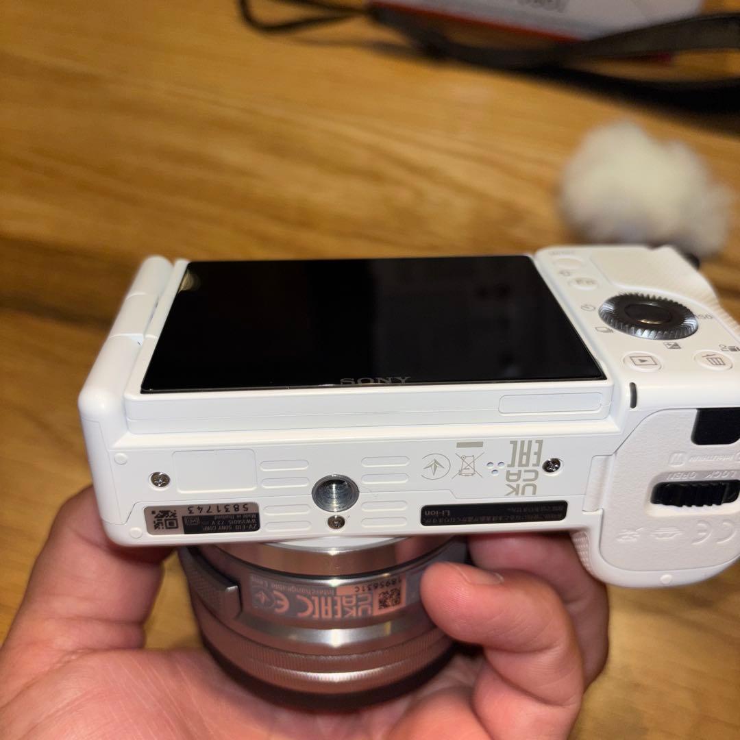 さぁたん様【付属品多数】Sony ZV-E10 ミラーレス一眼カメラ