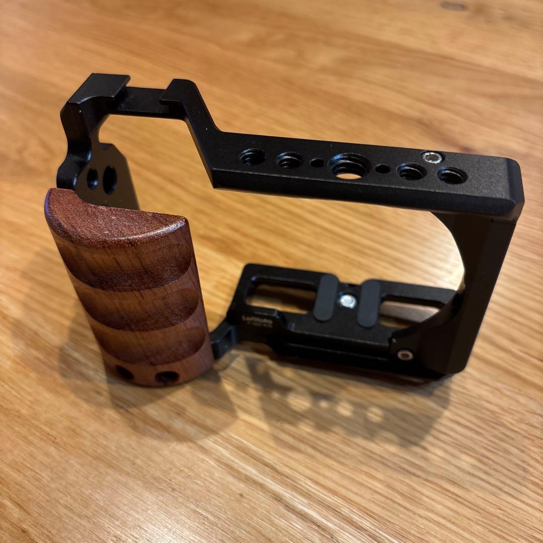 さぁたん様【付属品多数】Sony ZV-E10 ミラーレス一眼カメラ