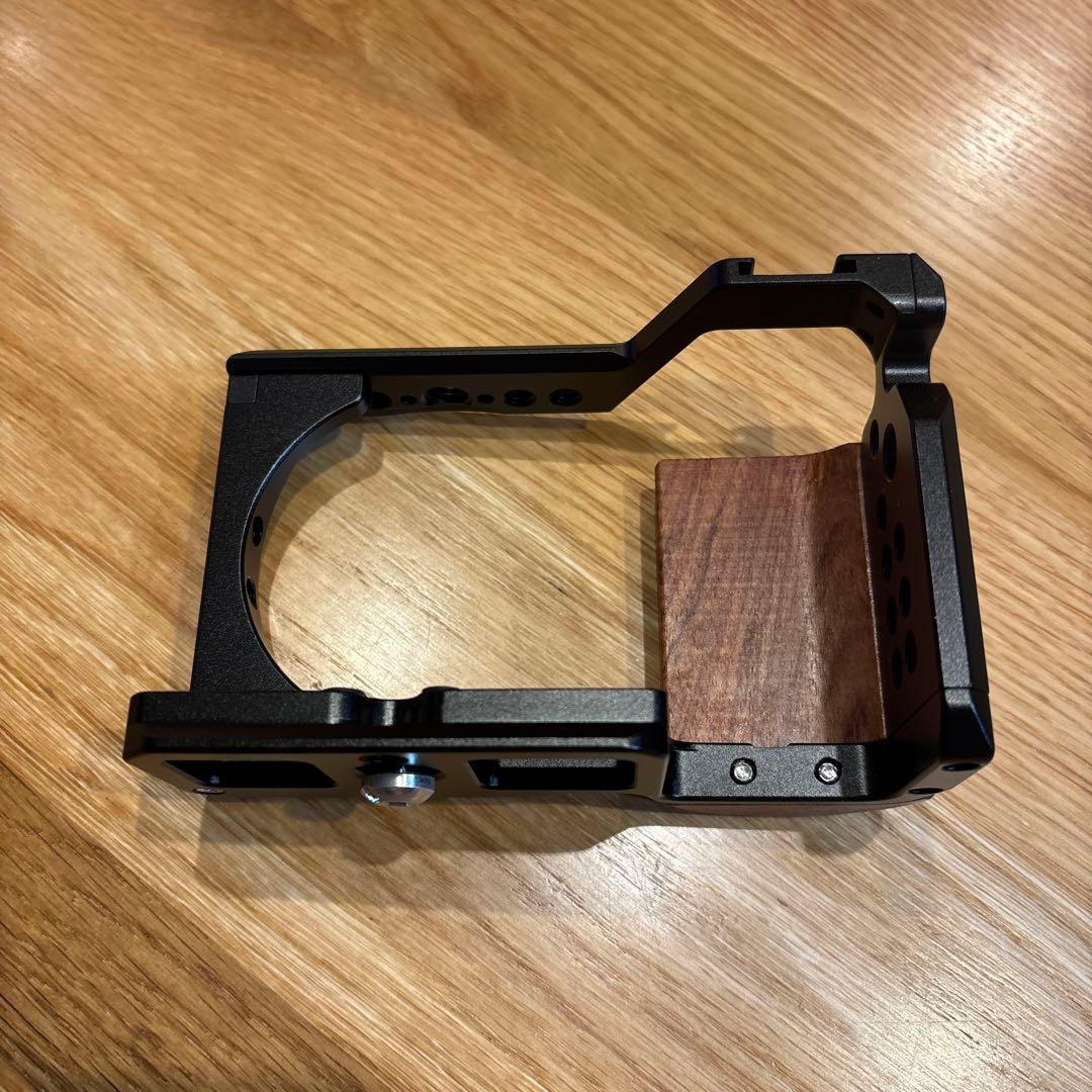 さぁたん様【付属品多数】Sony ZV-E10 ミラーレス一眼カメラ