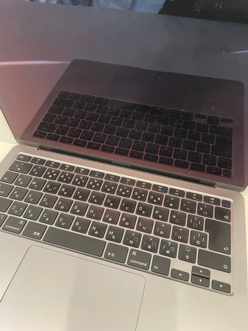 MacBook Air 2020年モデル　8GB 充電ケーブルつき