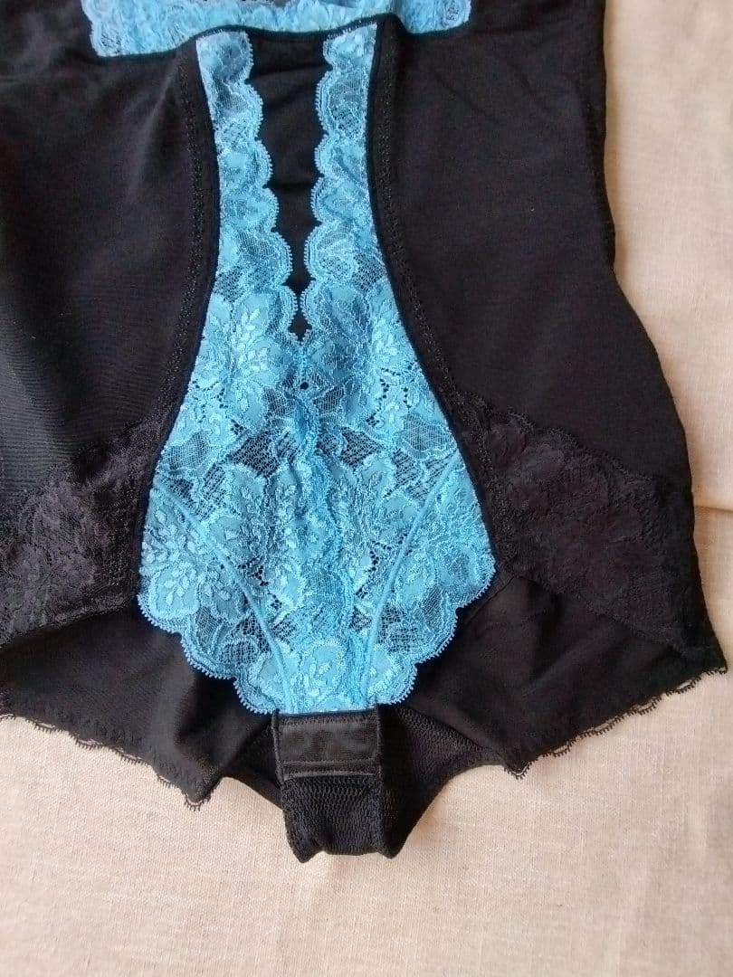 グランドイーワンズ　LA-LA 補正下着 ボディスーツ　90LL