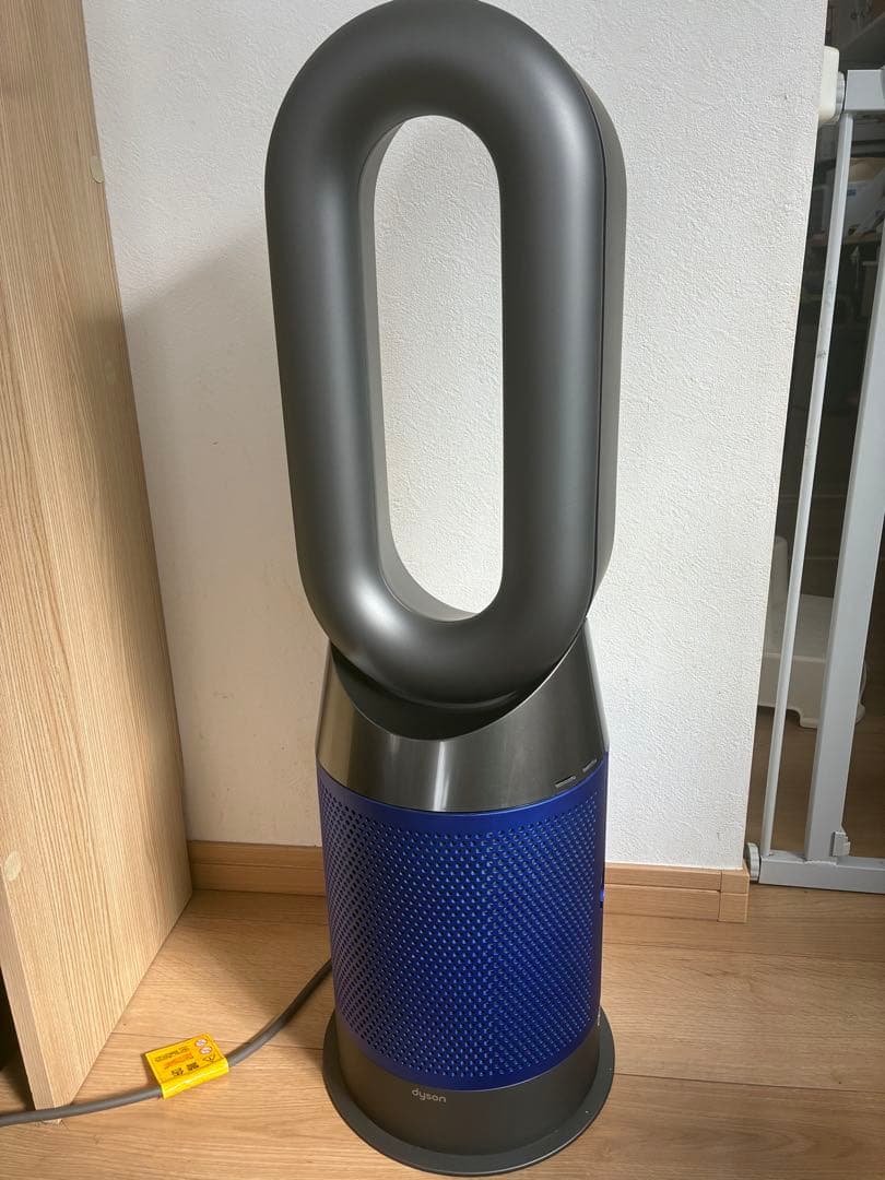 ダイソン　空気清浄機能付ファンヒーター/Pure Hot+Cool HP04