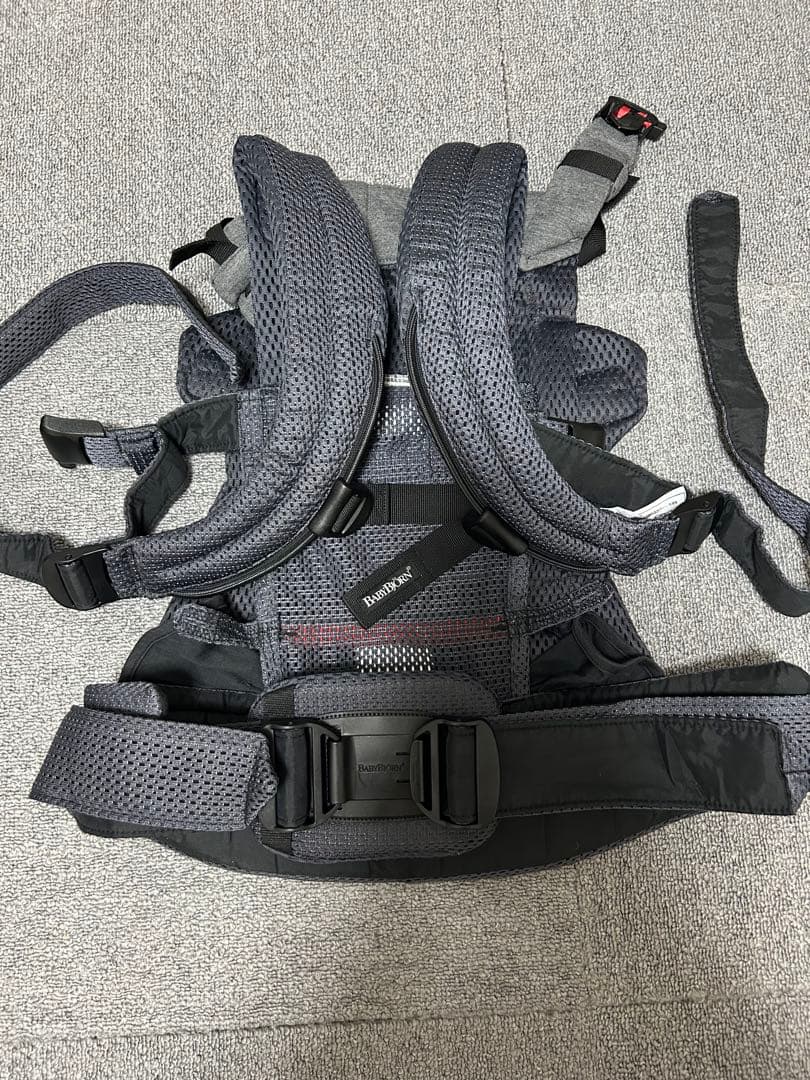 ベビービョルン　ハーモニー　抱っこ紐 メッシュ グレー