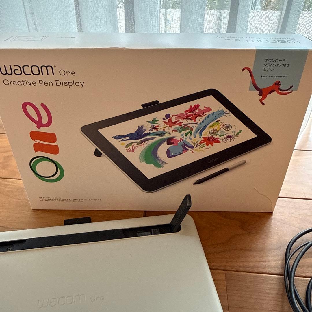 Wacom One 13 DTC133W0D 13.3インチ 液晶ペンタブレット