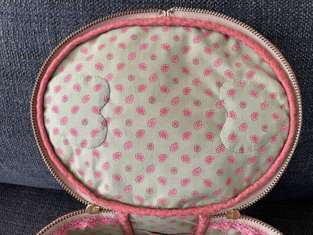 （608)ピンク色のバニティーケース 完成品 こうの早苗さん パンデピス