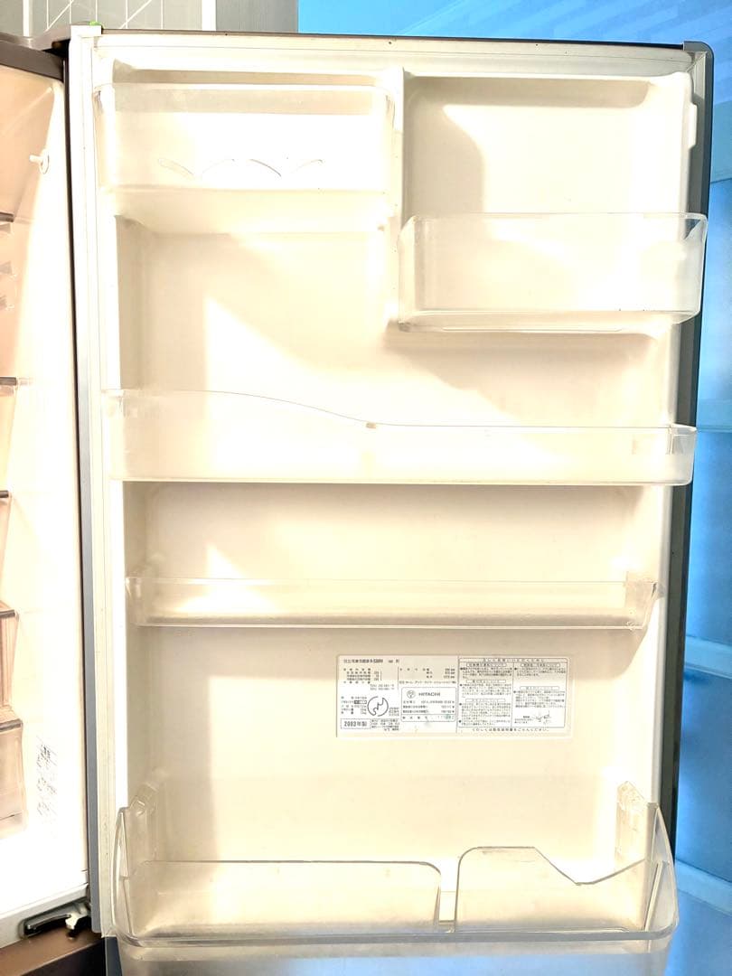 日立冷凍冷蔵庫R-S36RV 冷蔵庫　ファミリー向け　大容量　シルバー 冷蔵庫