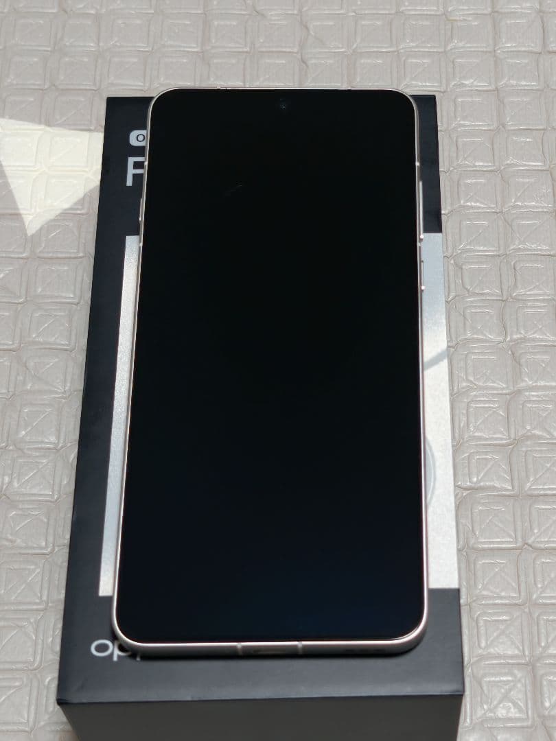 【極美品・おまけ有】16/512 OPPO Find X8 Ultra ホワイト