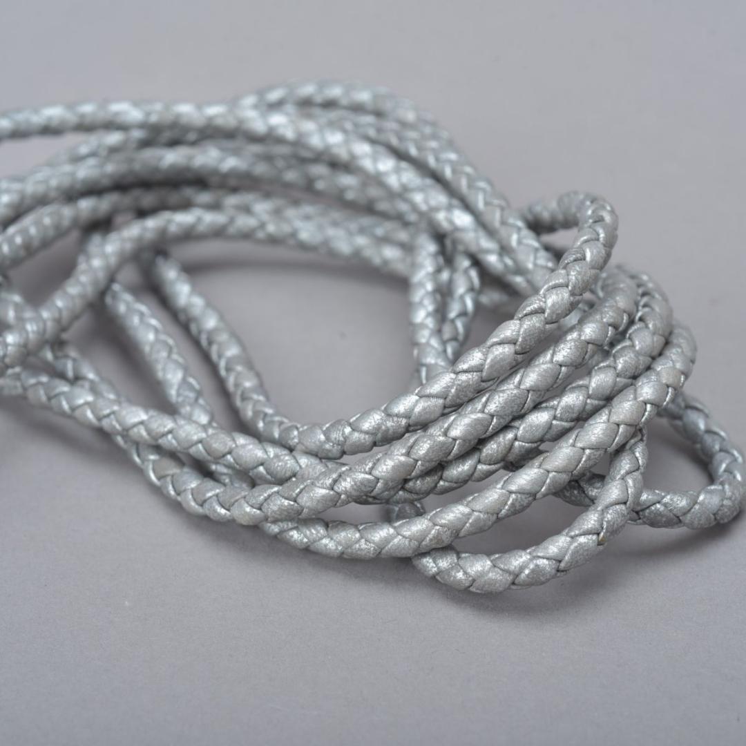 美品 ボッテガヴェネタ イントレチャート レザー ロープベルト グレー シルバー