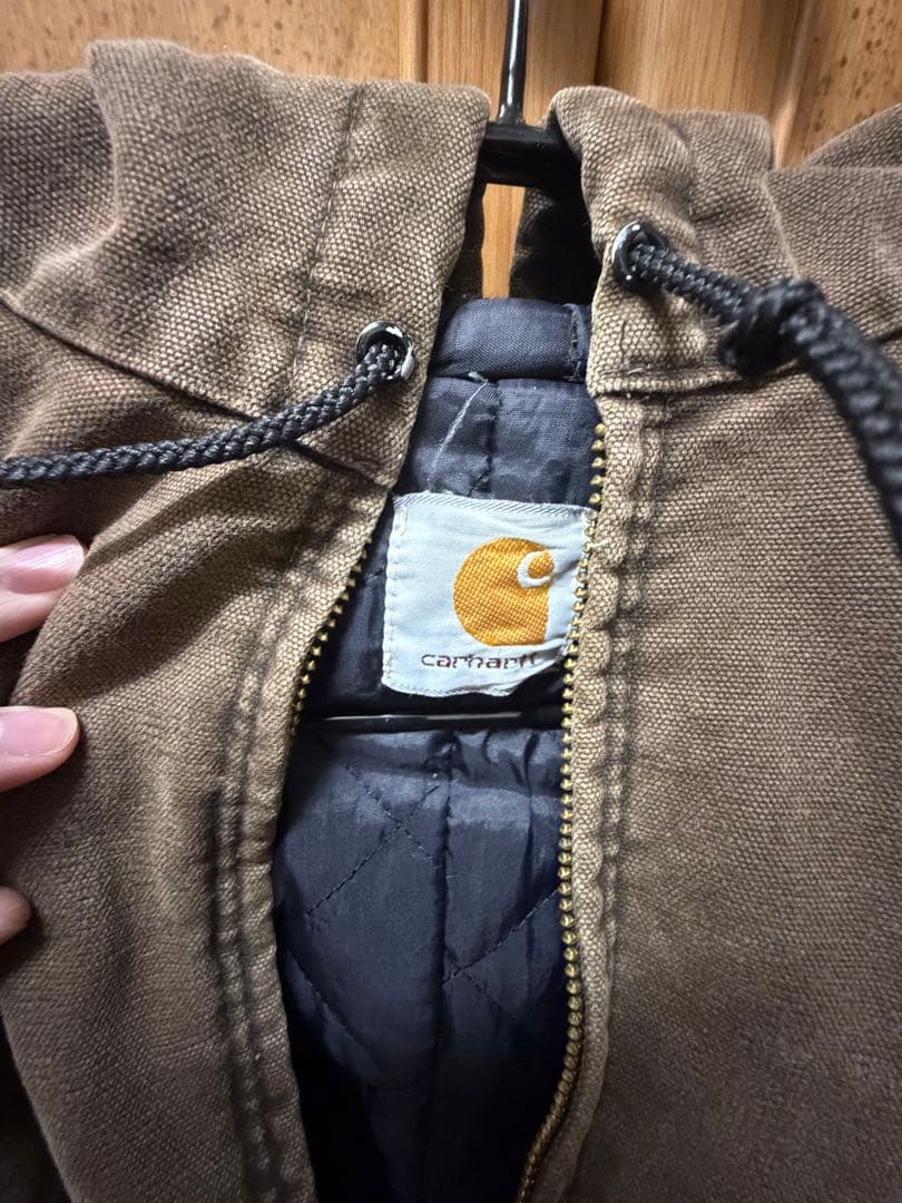 Carhartt ブラウン アクティブジャケット