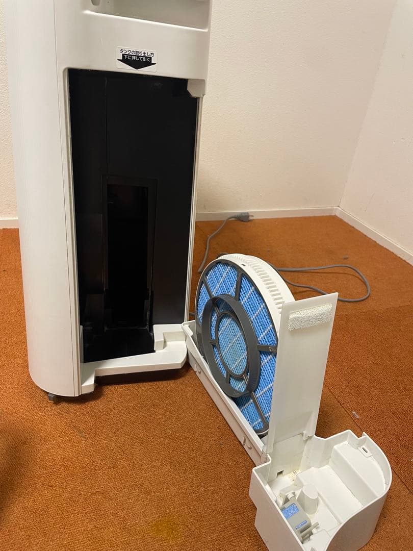 a.j【2022年製】SHARP加湿空気清浄機　KC-F70-W　ホワイト