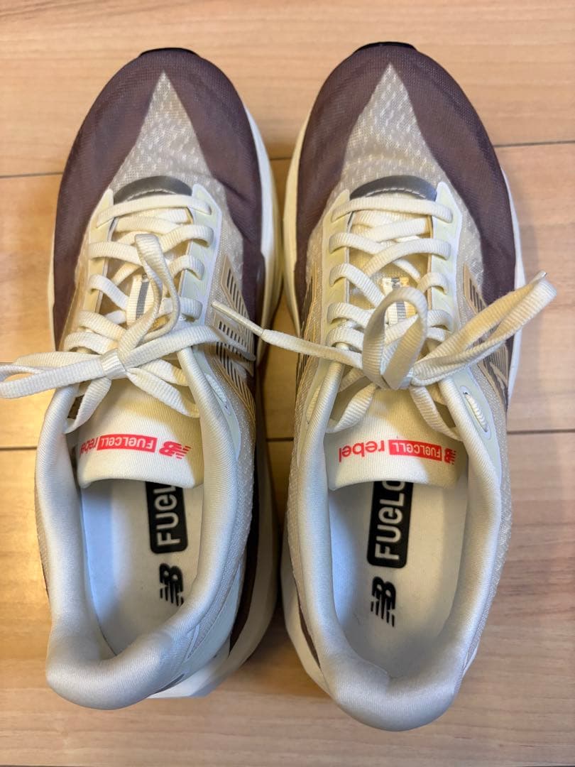 New Balance FuelCell Rebel v5 ランニング シューズ