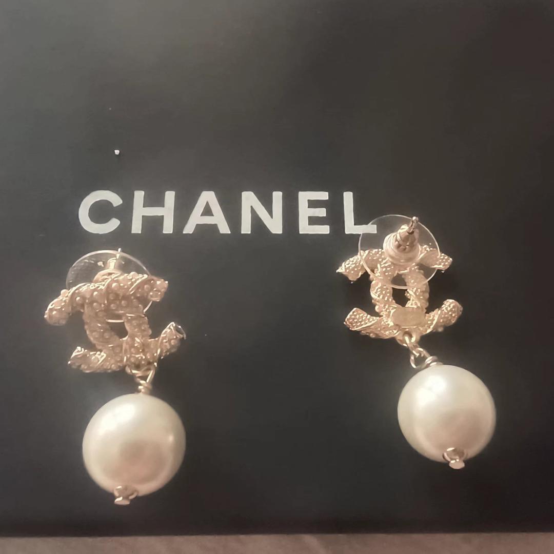 ラインストーンパールピアス