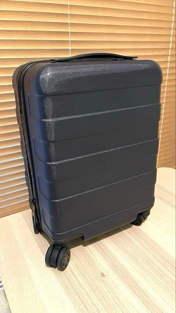 【無印良品】ハードキャリーケース紺色 20L 機内持ち込み可