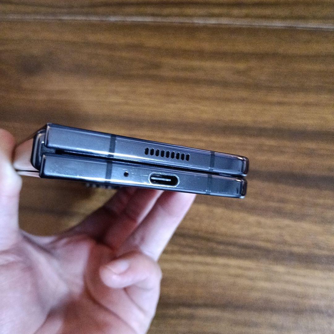 スマートフォン本体 Galaxy Z Fold5 (RAM12GB ROM256GB)