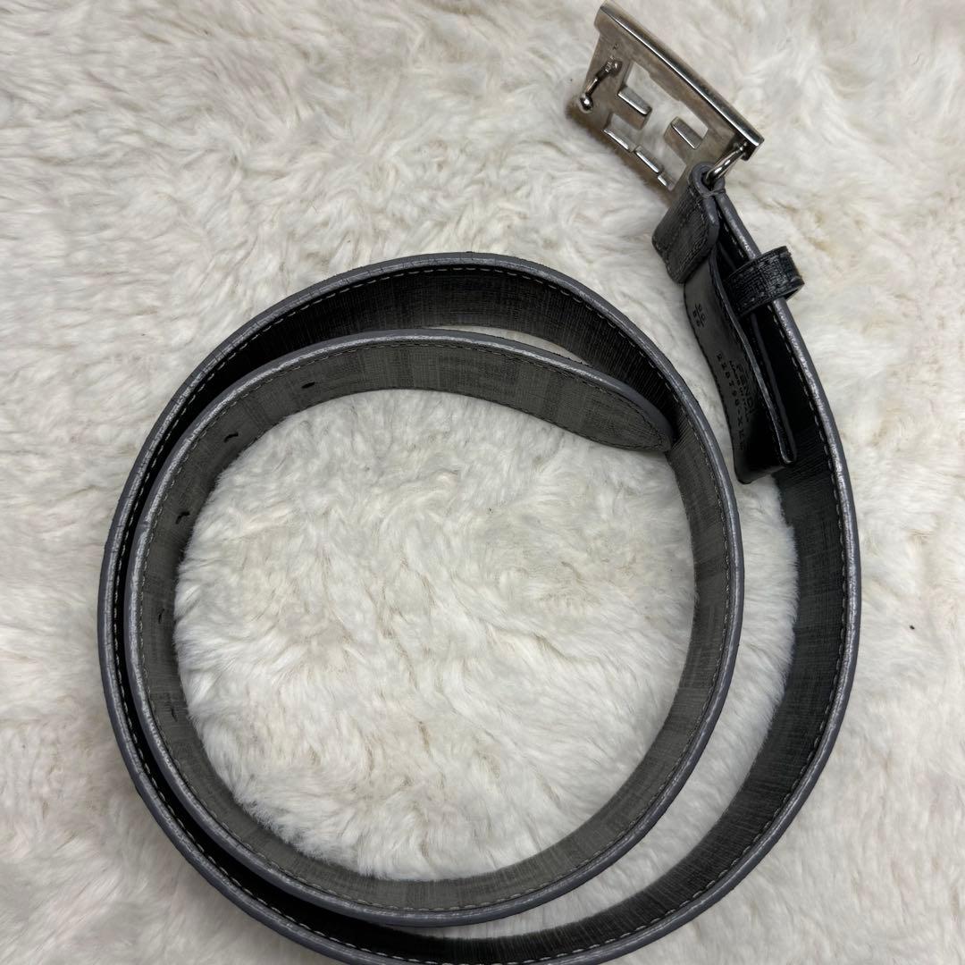 ようた現行 FENDI フェンディ ベルト FF スクエア ネイビー 90