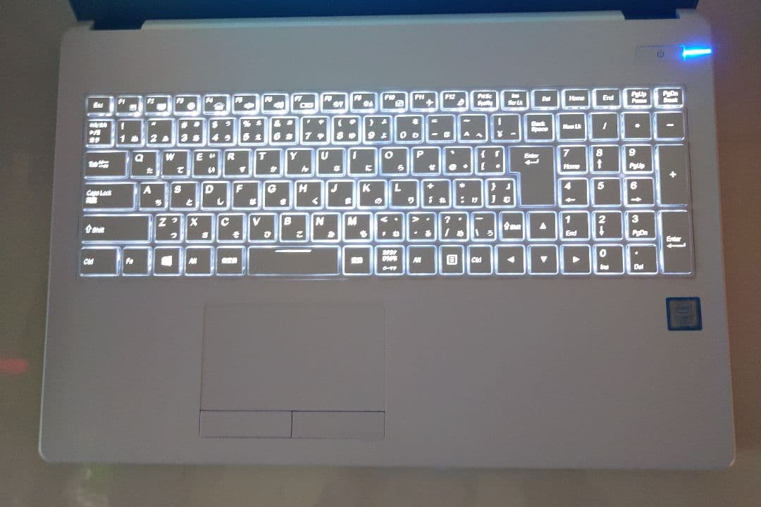 ✿Intel i7搭載❀NVMe256GB❀TYPE-C搭載❀綺麗ホワイト基調