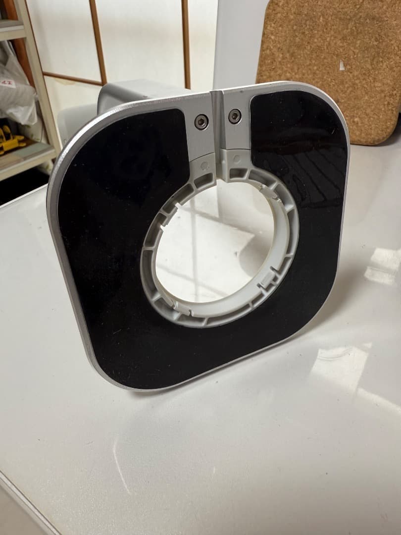 Sony ソニー Inzone H9 と Spigen ヘッドホンスタンド