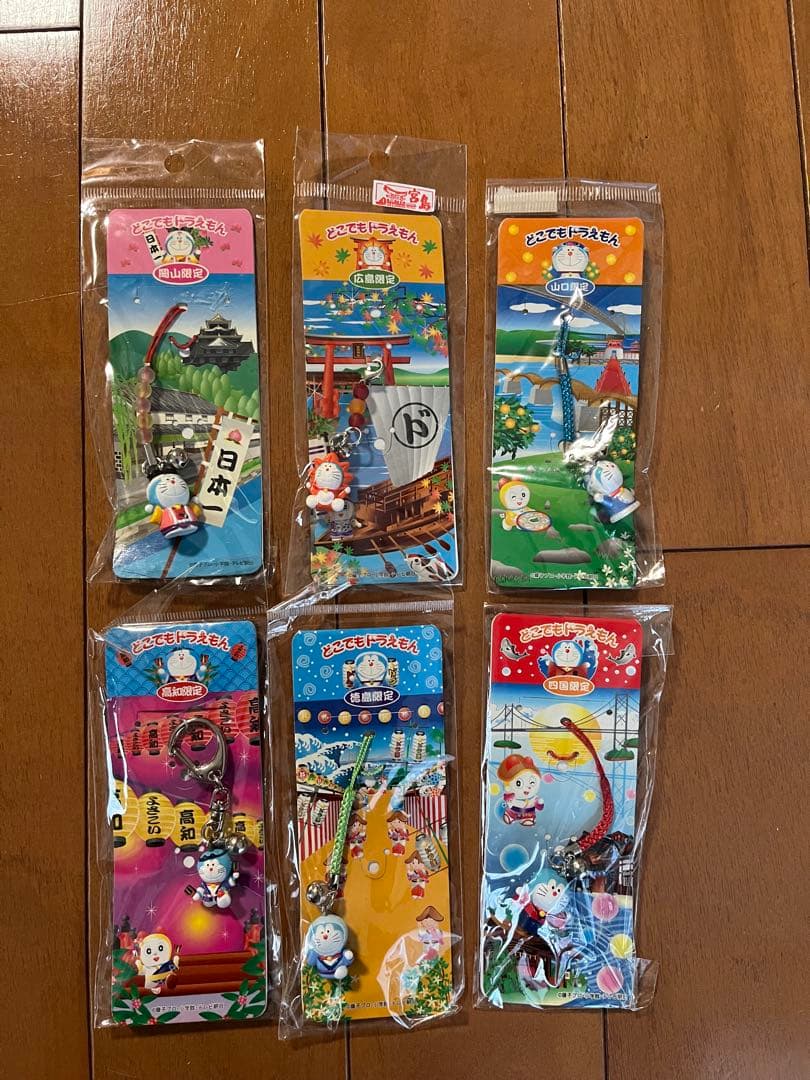 どこでもドラえもん　ストラップ　キーホルダー　根付け　80個