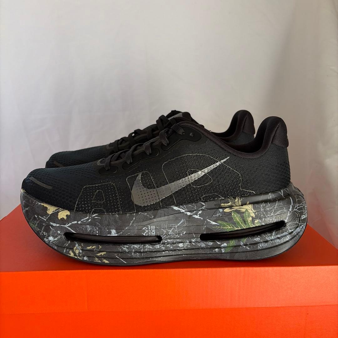 Nike Vomero Premium ボメロプレミアム