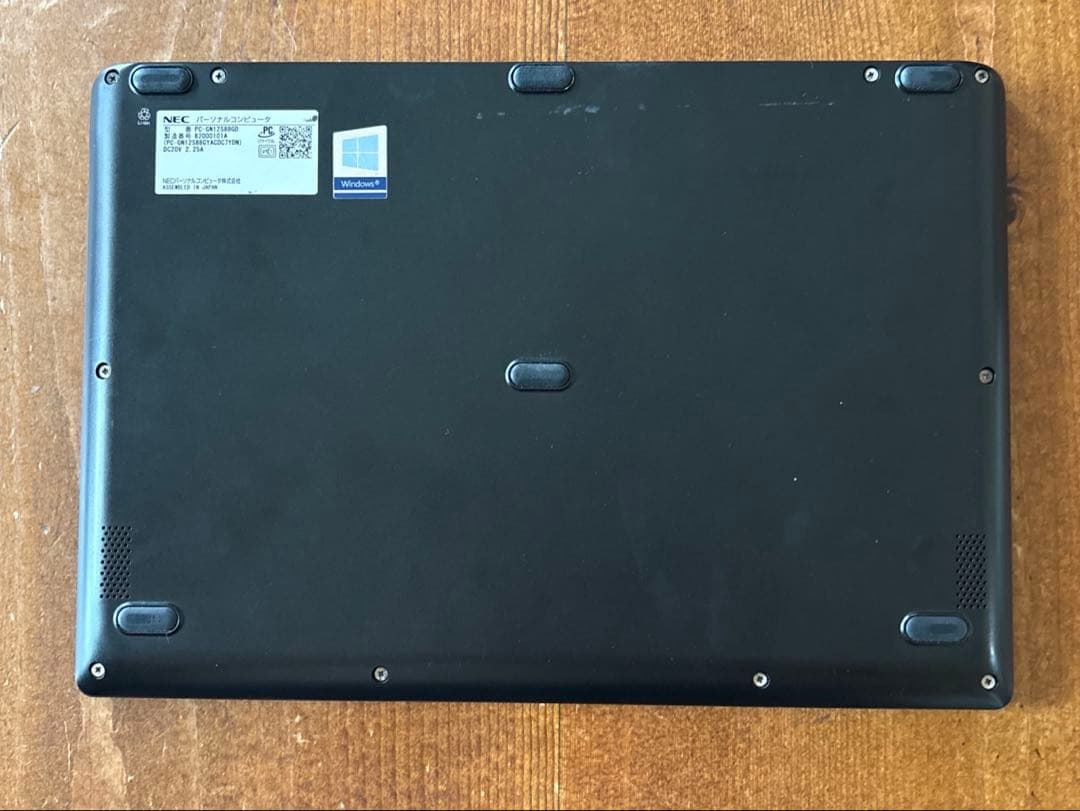 ファンレス静音 LAVIE Direct NM PC-GN12S88GD中古