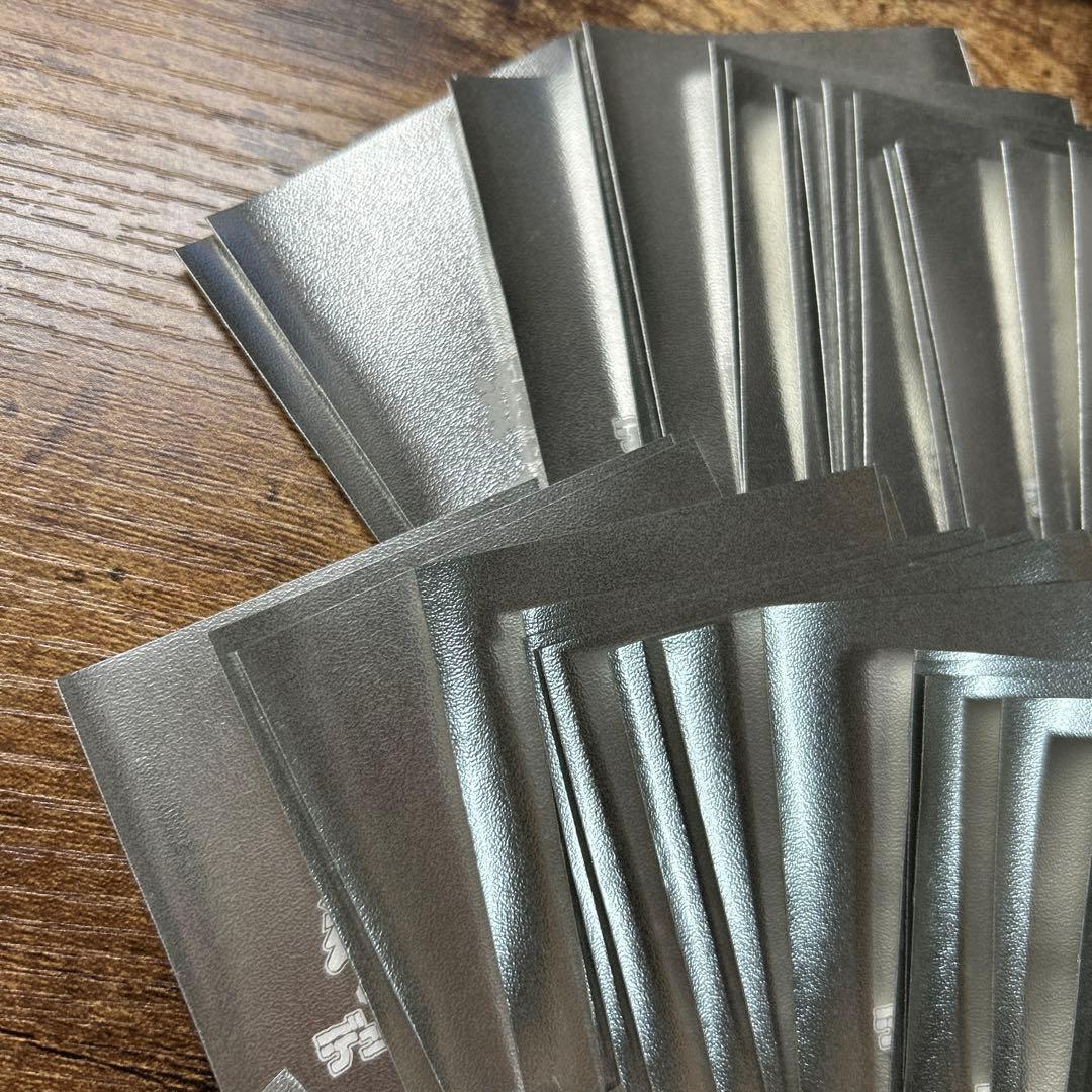 遊戯王　公式　スリーブ 72枚　初期ロゴ メタリックシルバー　未使用品