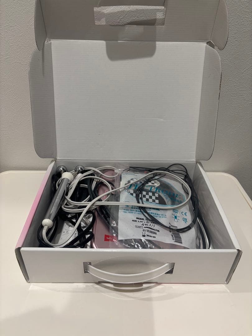 Shape lift 美容機器EMSピンク