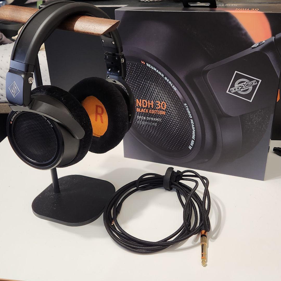 美品 Neumann NDH 30 Black Edition ノイマン