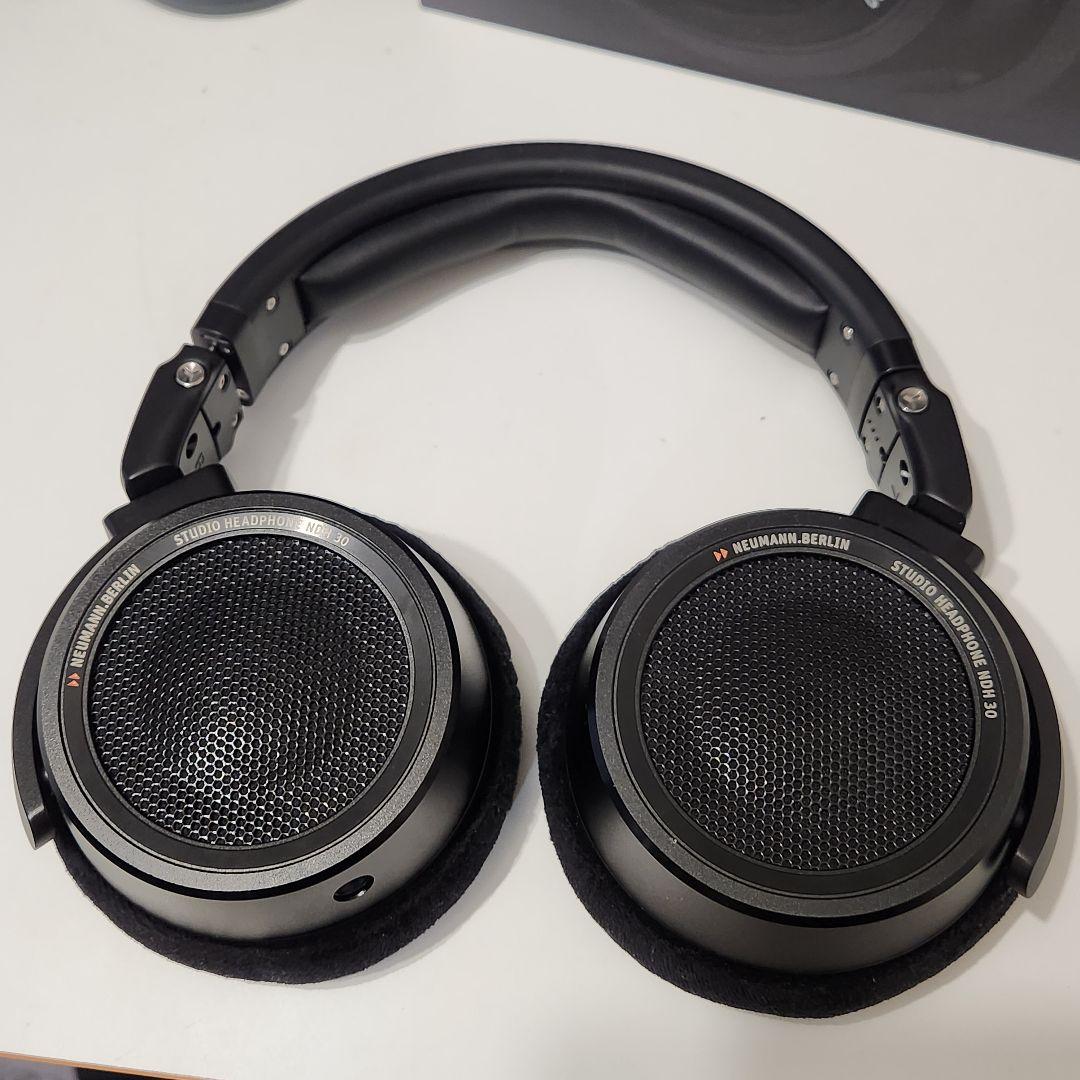 美品 Neumann NDH 30 Black Edition ノイマン