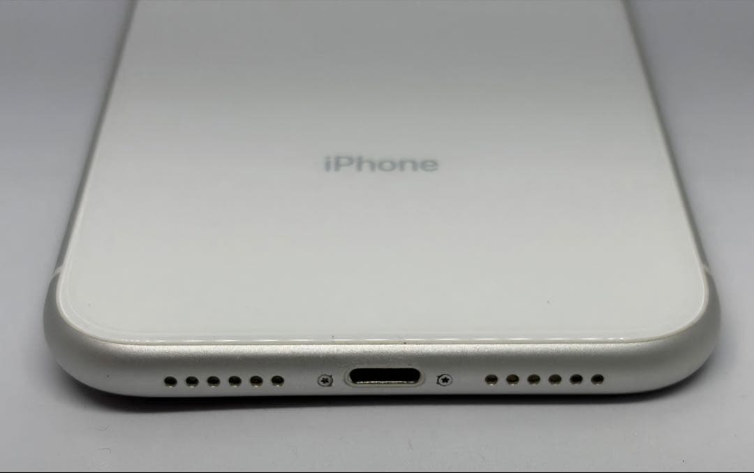 iPhone XR128GB白★美品★SIMフリー電池89% 元箱+新品フィルム