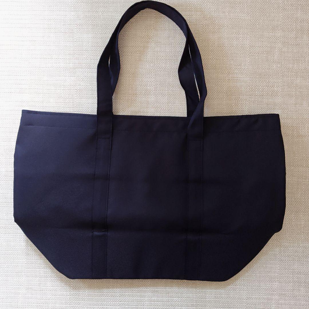 ファミリア　トートバッグ　ワッペン　大容量　ポケット　撥水　はっ水　ネイビー