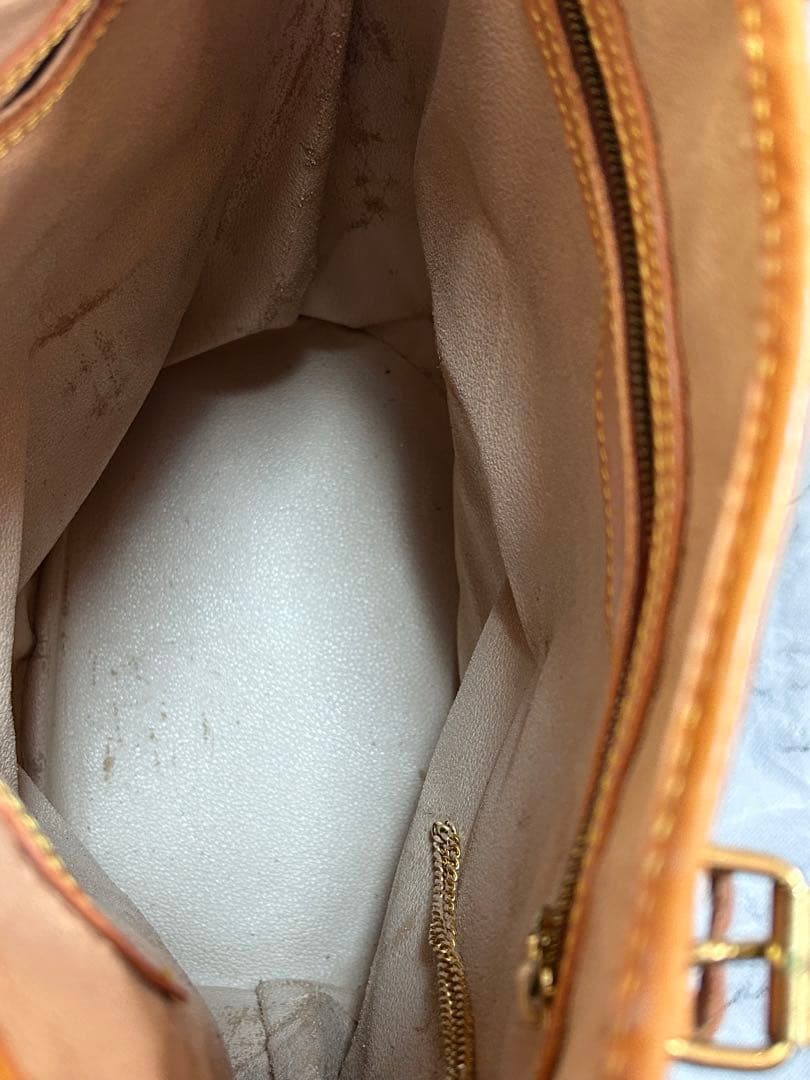 LOUIS VUITTONモノグラム　バケツ型トートバッグ