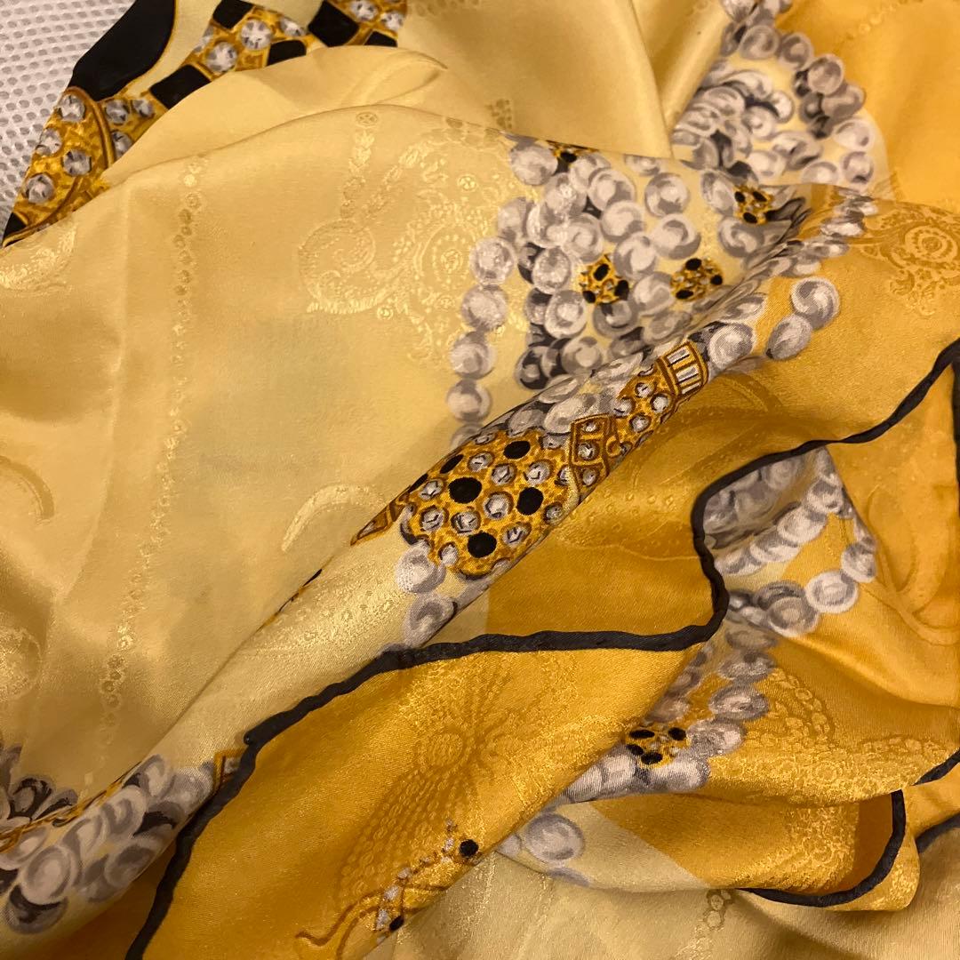 カルティエ パンテール シルク イタリア　ロゴ 大判スカーフ ストール