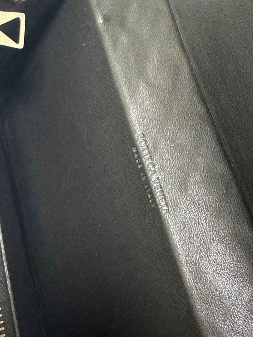 BOTTEGA VENETA イントレチャート パース付きロングウォレット