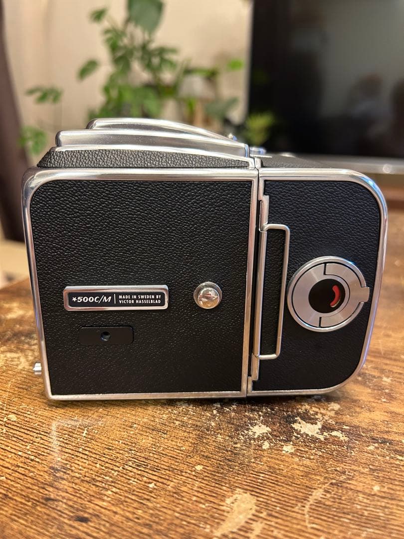 極上品 Hasselblad 500C/M +A12フィルムホルダー 中判カメラ