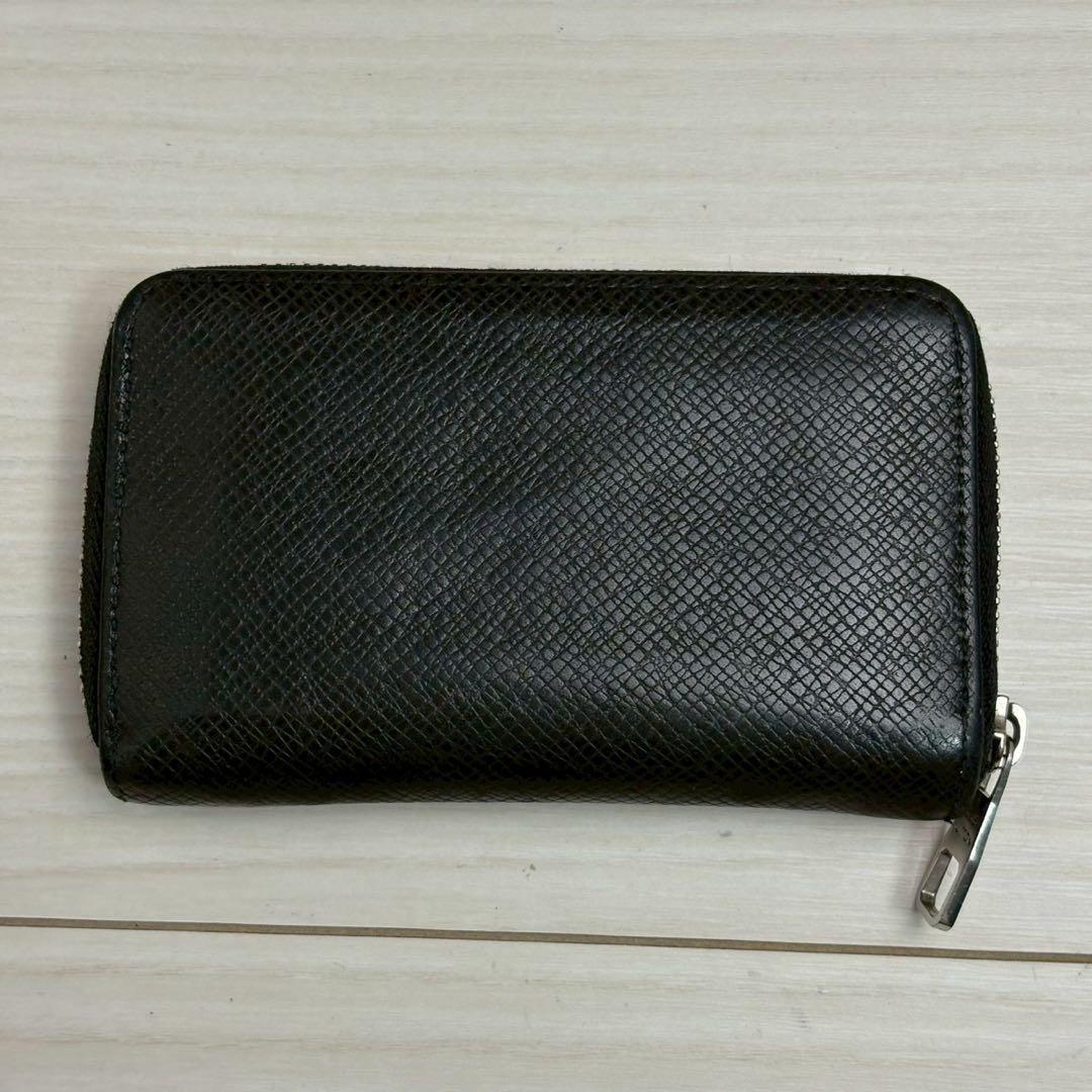 ルイヴィトン タイガ ジッピーパース ブラック ケース メンズ 本革