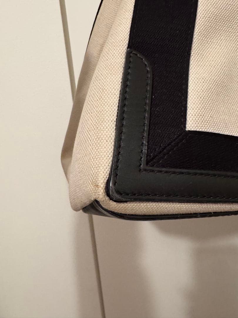 BALENCIAGA ハンドバッグ　レディース