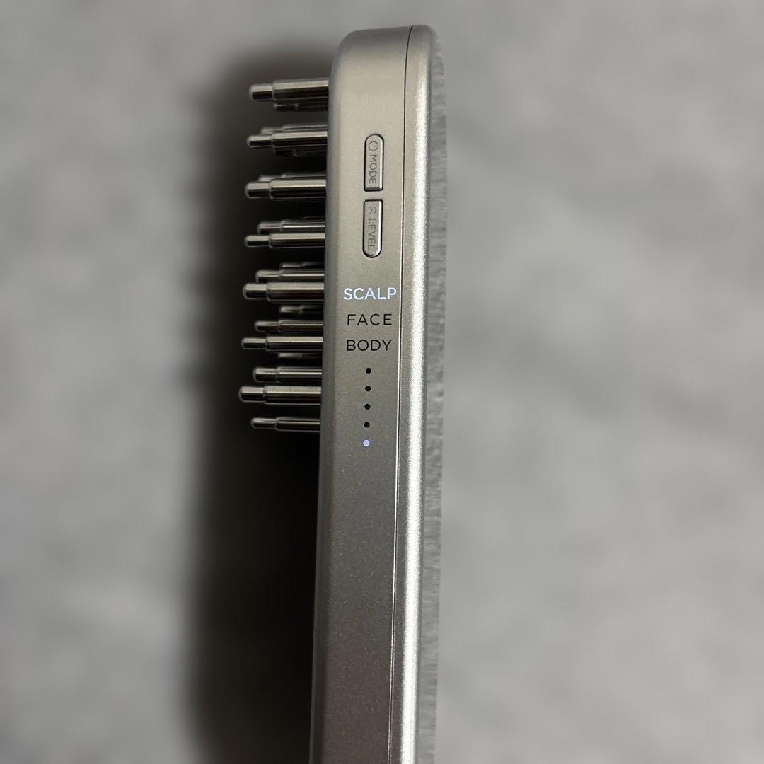 サロニア　EMS LIFT BRUSH