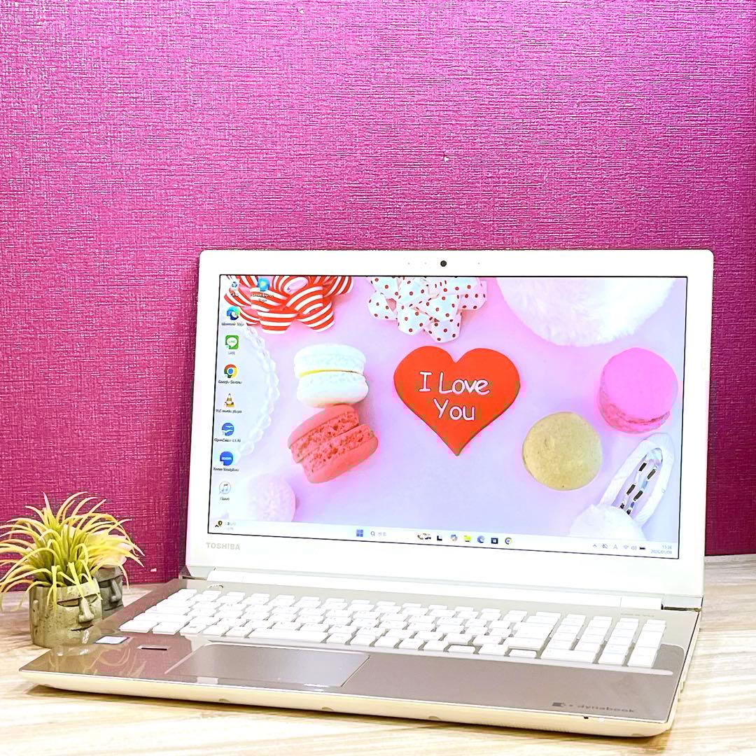 【美品】7世代 i3✨Win11✨すぐ使えるノートパソコン✨カメラ付✨ブルーレイ