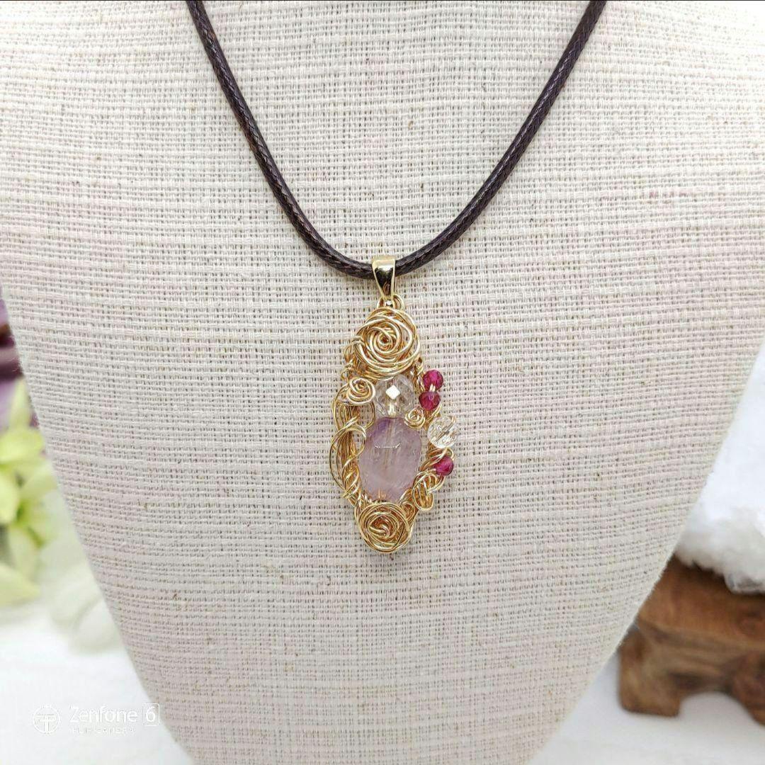 n.♡ページです♪ピアスオーダーメイド♡4点+ペンダント2点です♪