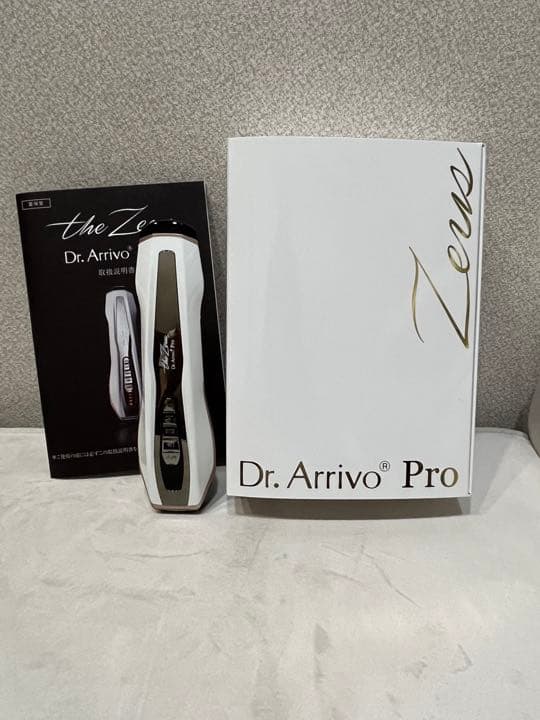 ARTISTIC&CO ドクターアリーヴォー　ゼウス　プロ　業務用　美顔器