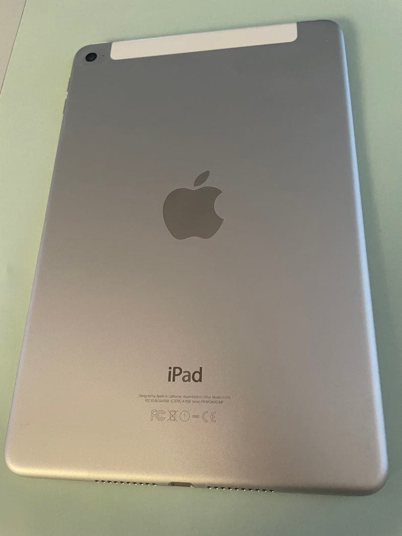 iPad mini4 Wi-Fi 128GB シルバー 本体