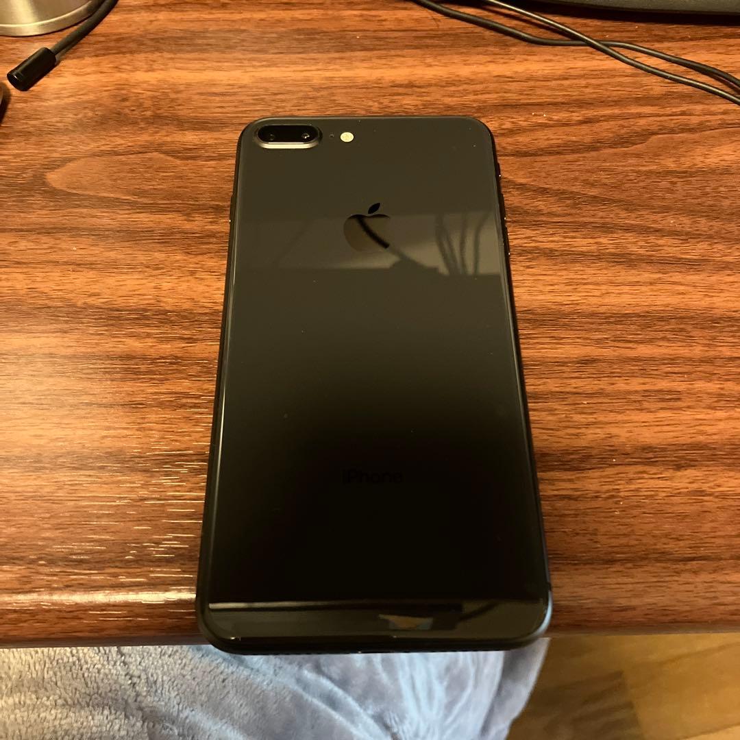 iPhone8Plus 64GB 黒　ドコモ回線