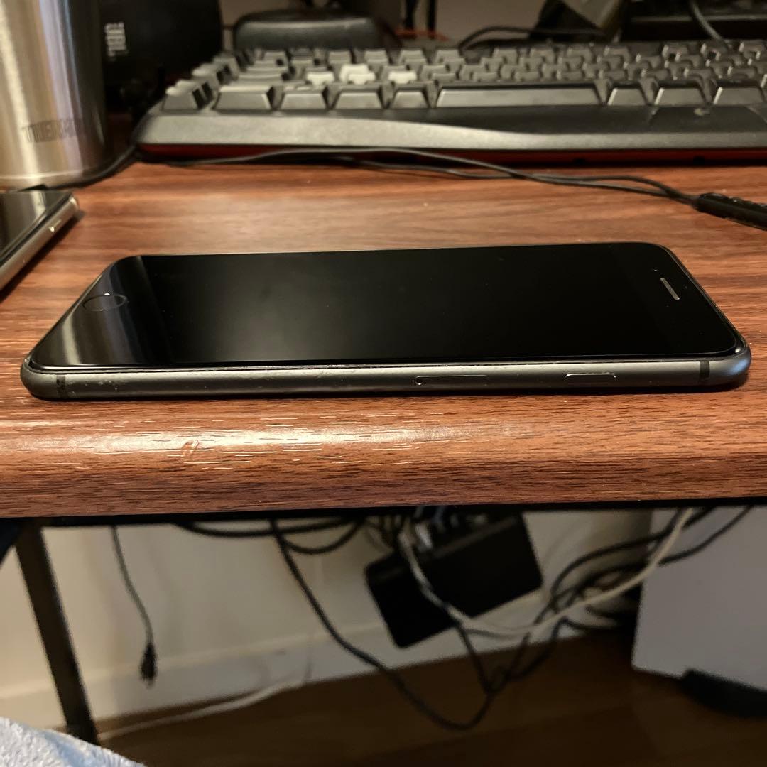 iPhone8Plus 64GB 黒　ドコモ回線