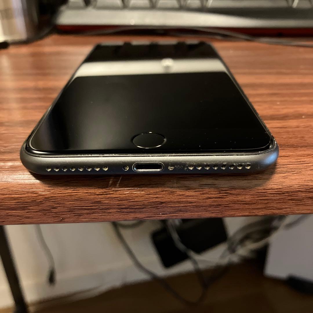 iPhone8Plus 64GB 黒　ドコモ回線