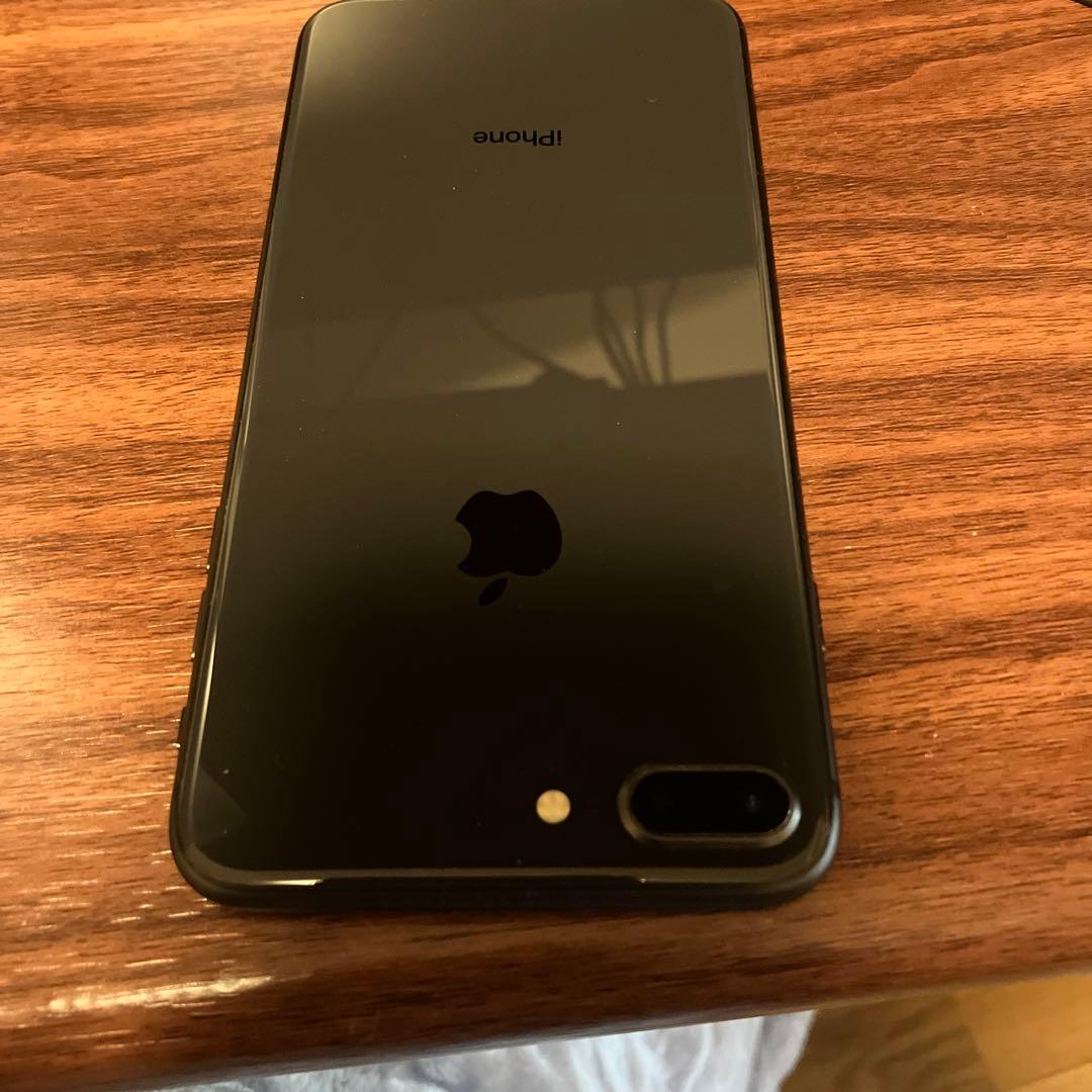 iPhone8Plus 64GB 黒　ドコモ回線