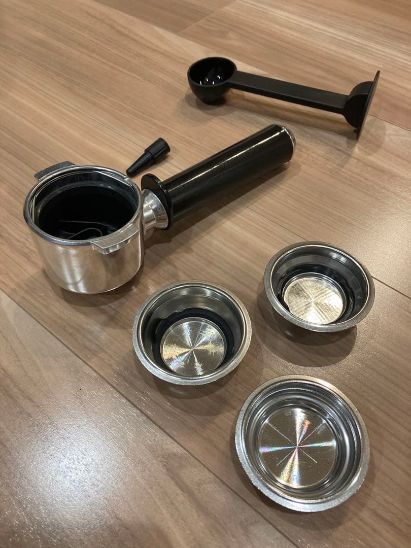 [未使用に近い] デロンギ(DeLonghi)エスプレッソマシンECP3220J