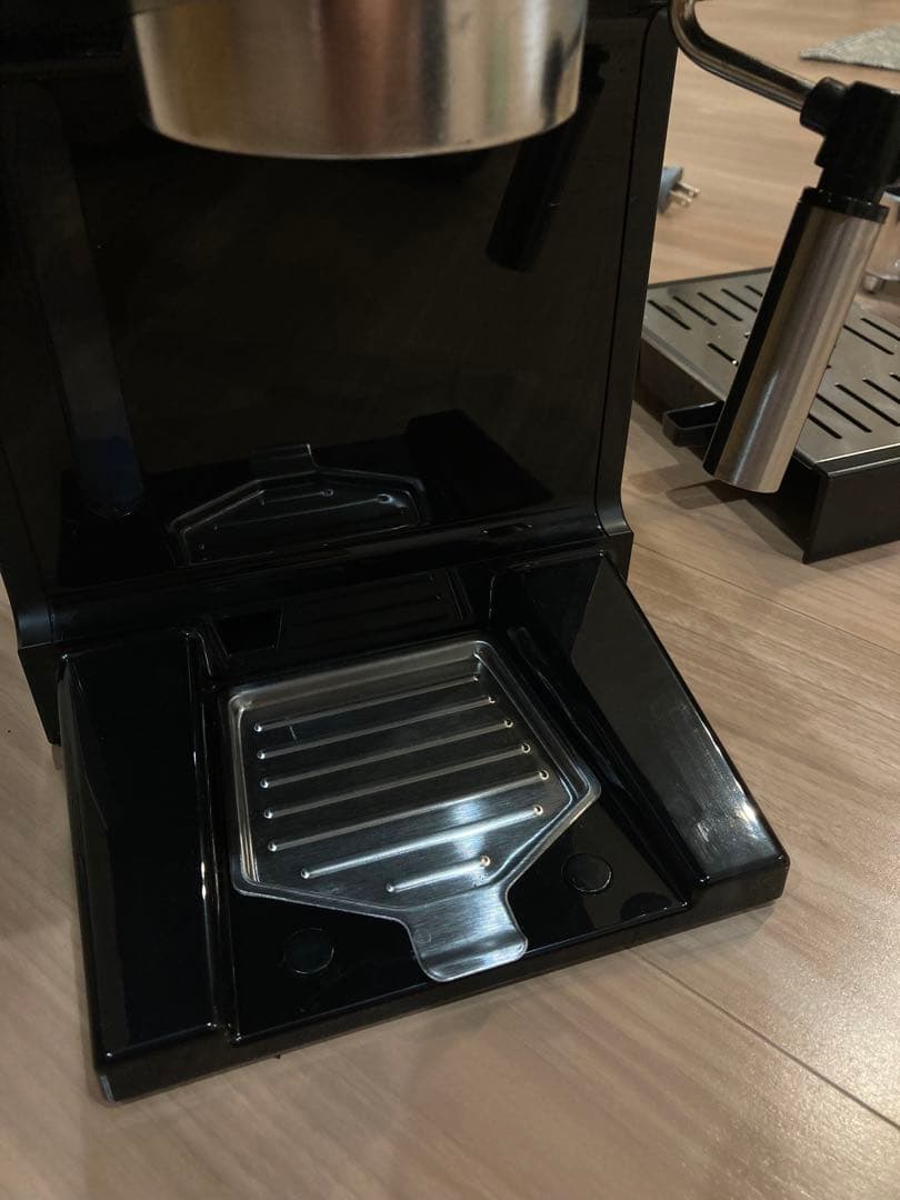 [未使用に近い] デロンギ(DeLonghi)エスプレッソマシンECP3220J