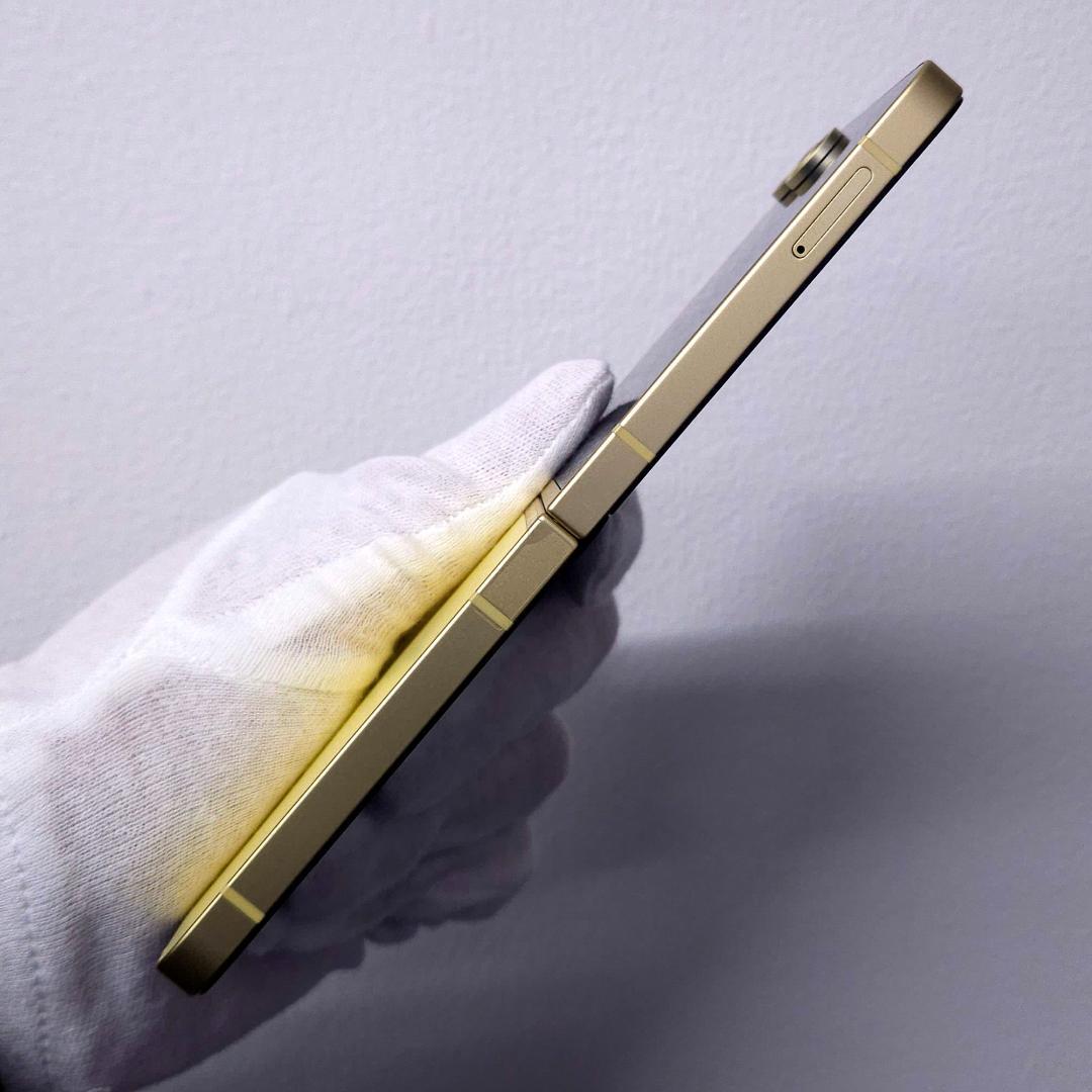 Galaxy Z FLIP6 256GB イエロー SIMフリー 【美品】