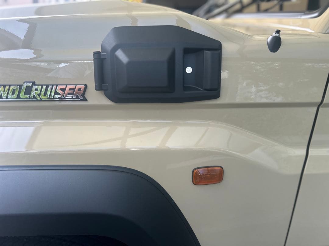 再再販ランクル70 GDJ76 セキュリティキー付リッドカバー　新型ランクル70