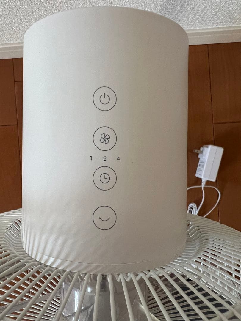 THREEUP 充電式ポータブルリビングファン